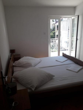 Room Makarska 7